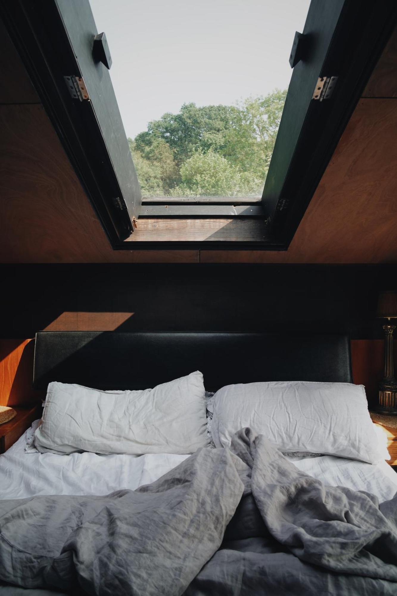 Two Unique Cabins Wrapped In Beautiful Welsh Scenery Presteigne Экстерьер фото